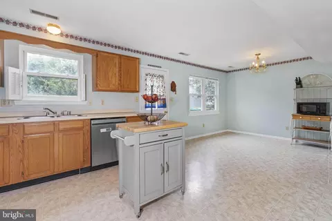 137 Diminish Dr, Newark, DE 19713 photo 11