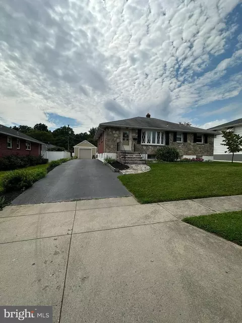 2205 Wyncote Dr, Wilmington, DE 19808