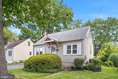2004 Garfield Ave, Wilmington, DE 19809