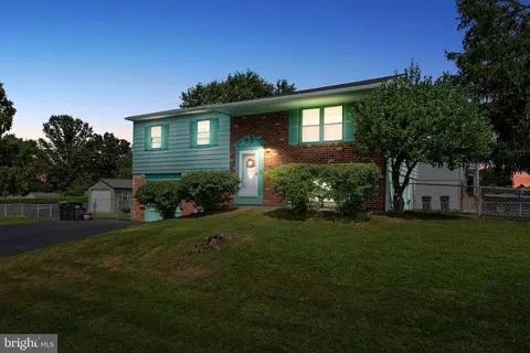 1 E Bellamy Dr, New Castle, DE 19720