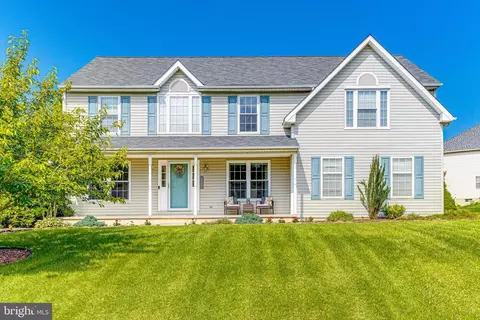 156 Cornwell Dr, Bear, DE 19701