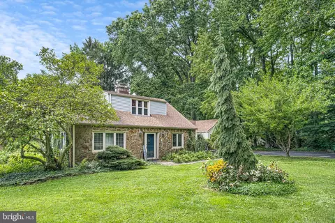 104 Cambridge Dr, Wilmington, DE 19803
