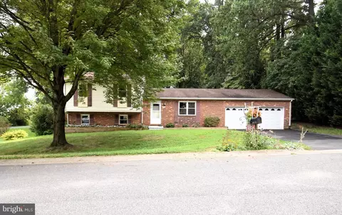 273 Birch St, Newark, DE 19711