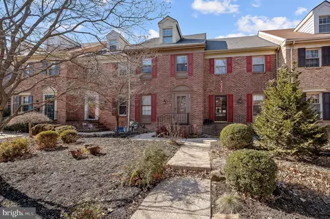 1127 N Broom St, Wilmington, DE 19806