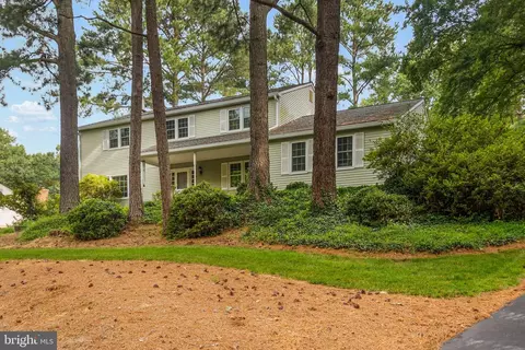 22 Carriage Ln, Newark, DE 19711