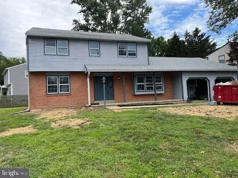 27 Whitehaven Dr, New Castle, DE 19720