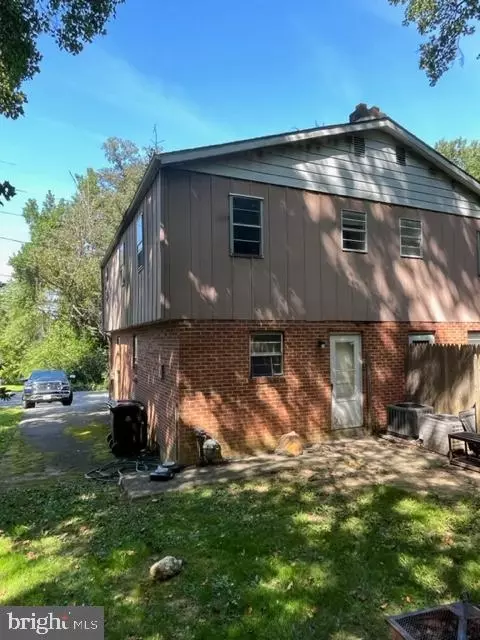 19 White Clay Dr, Newark, DE 19711 photo 3