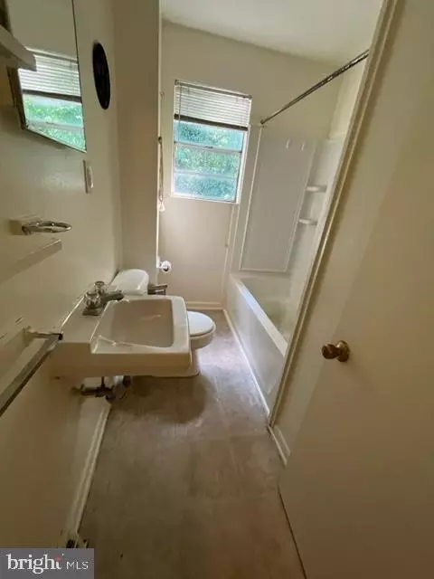 19 White Clay Dr, Newark, DE 19711 photo 13