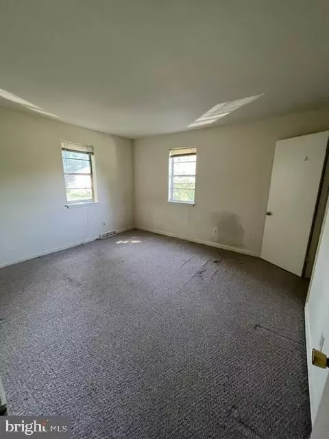 19 White Clay Dr, Newark, DE 19711 photo 10