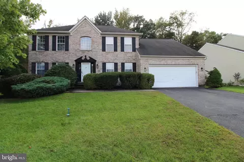 25 Dalton Dr, Newark, DE 19702