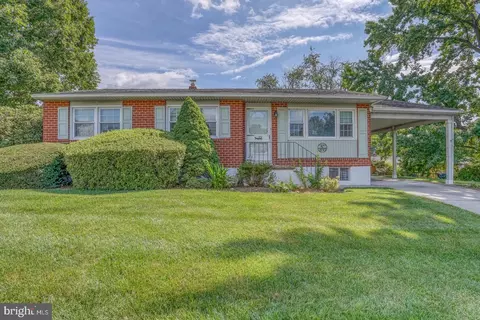 15 Greenbridge Dr, Newark, DE 19713