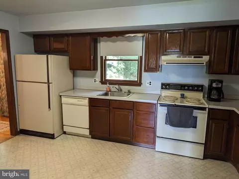 648 Clifton Dr, Bear, DE 19701 photo 10