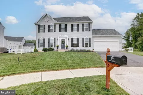 3 Barcus Ct, Townsend, DE 19734
