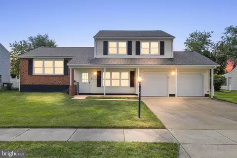 114 Layton Dr, New Castle, DE 19720