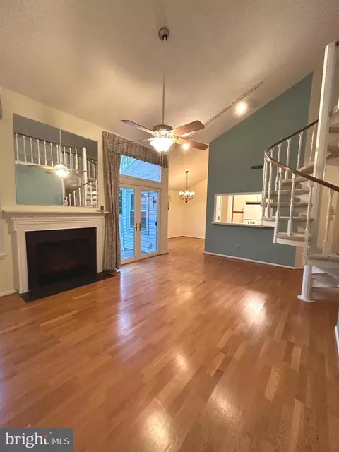 4909 Diana Dr #221, Wilmington, DE 19808
