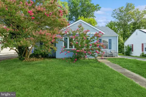 9 Fairfield Rd, Claymont, DE 19703