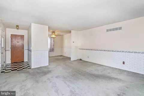 7 Dawes Dr, Newark, DE 19702 photo 9
