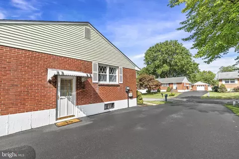 7 Dawes Dr, Newark, DE 19702 photo 4