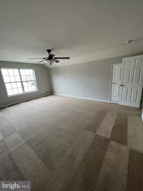 353 Matthew Flocco Dr, Newark, DE 19713 photo 18