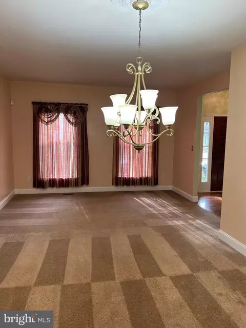 353 Matthew Flocco Dr, Newark, DE 19713 photo 11