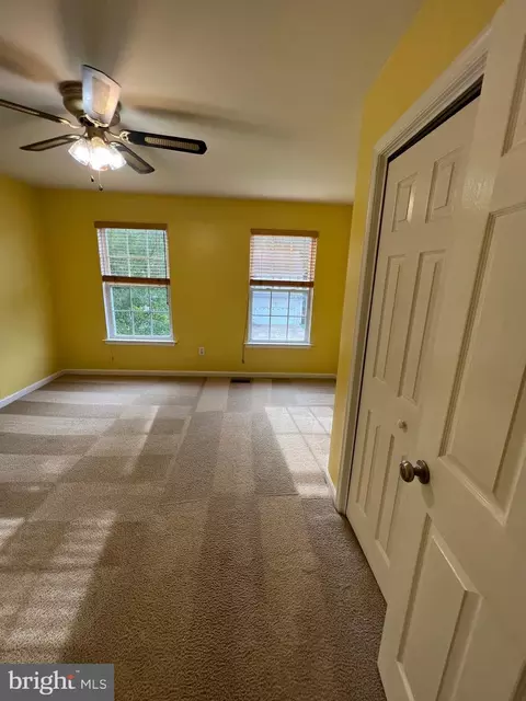 353 Matthew Flocco Dr, Newark, DE 19713 photo 35