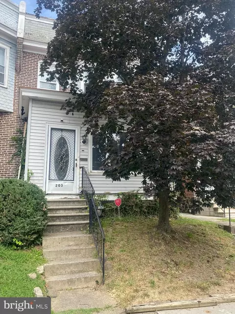 203 W 21st St, Wilmington, DE 19802