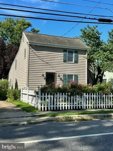 301 5th St, Delaware City, DE 19706
