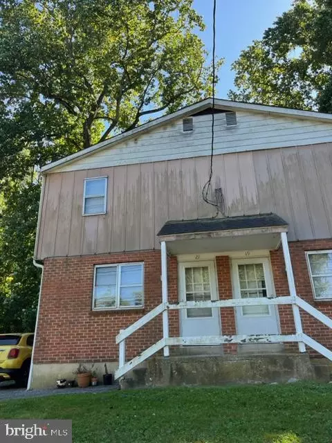 21 White Clay Dr, Newark, DE 19711