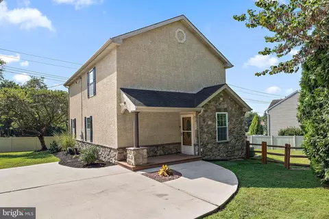 2117 Capitol Trl, Newark, DE 19711