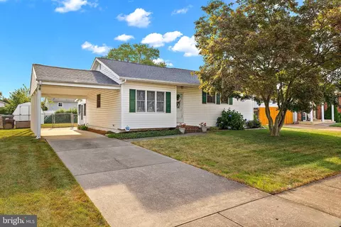 105 Eastfield Rd, Newark, DE 19713