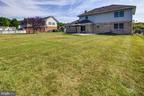 10 Mcmahon Dr, Bear, DE 19701 photo 32