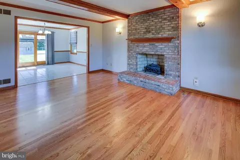 10 Mcmahon Dr, Bear, DE 19701 photo 3