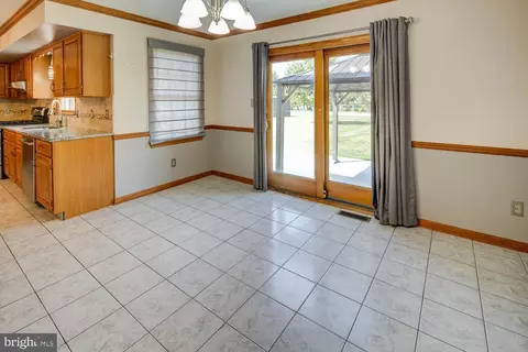 10 Mcmahon Dr, Bear, DE 19701 photo 12