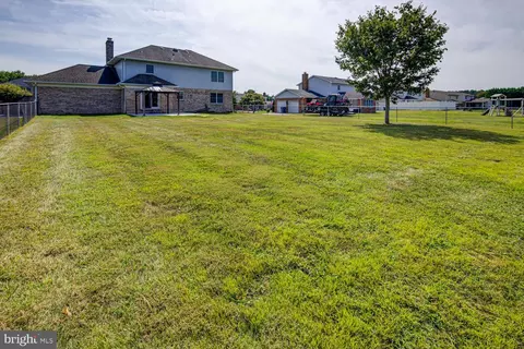 10 Mcmahon Dr, Bear, DE 19701 photo 31