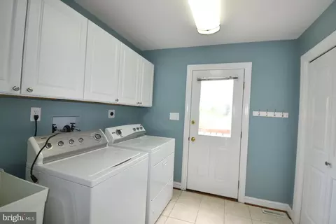 6 Warner Ct, Newark, DE 19711 photo 17