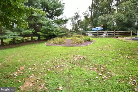 6 Warner Ct, Newark, DE 19711 photo 4