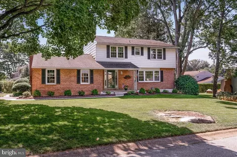 2302 Magnolia Dr, Wilmington, DE 19810