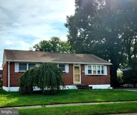 40 Cherry Rd, New Castle, DE 19720