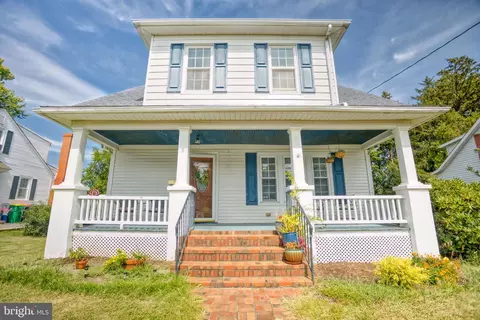 9 W Hoffecker St, Middletown, DE 19709