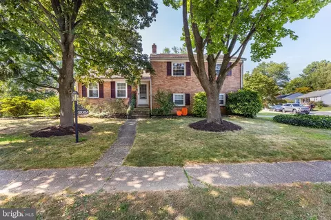 205 N Dillwyn Rd, Newark, DE 19711