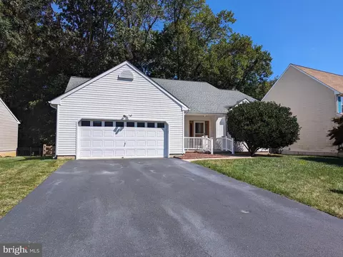 257 E Flagstone Dr, Newark, DE 19702