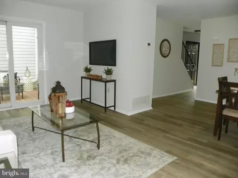 405 Calburn Ct, Bear, DE 19701 photo 2