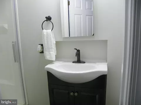 405 Calburn Ct, Bear, DE 19701 photo 16