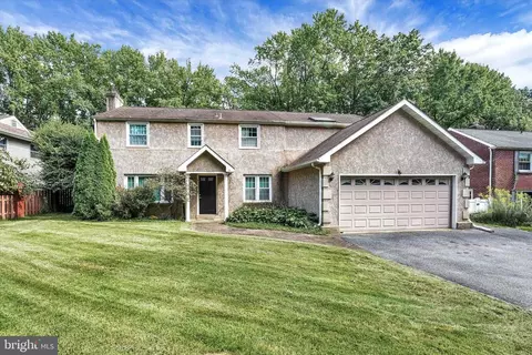 506 River Rd, Wilmington, DE 19809