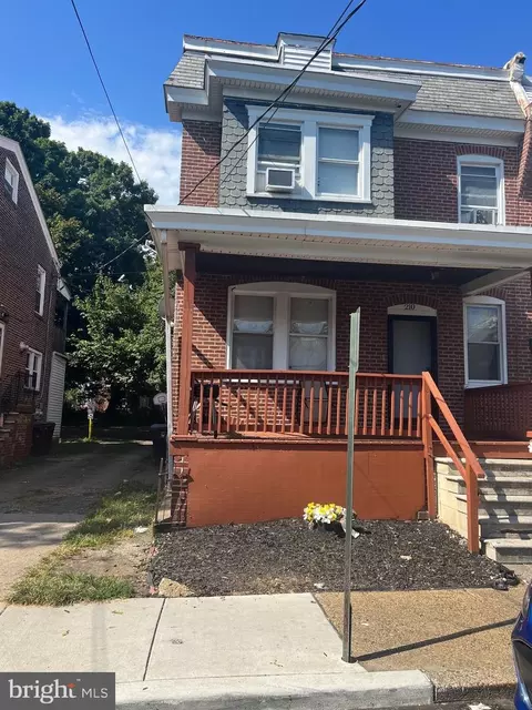 210 W 27th St, Wilmington, DE 19802