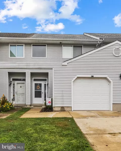 14 O Rourke Ct, Newark, DE 19702