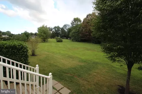 35 Devalinder Dr, Newark, DE 19702 photo 21