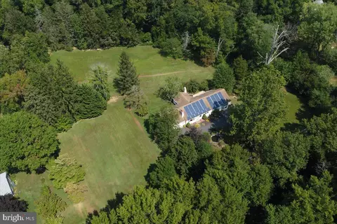 425 Old Porter Rd, Bear, DE 19701