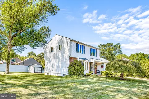 3900 Brookfield Ln, Wilmington, DE 19803