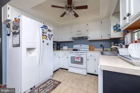135 Piano Dr, Newark, DE 19713 photo 10